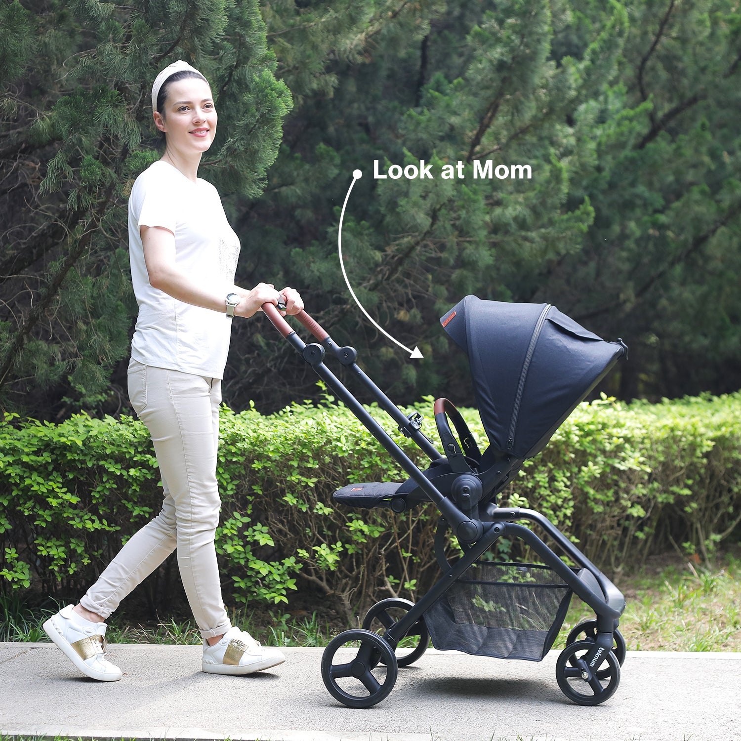 Teknum Stroll 1 Reversible Travel Stroller w/ Matilda Diaper Bag – Black