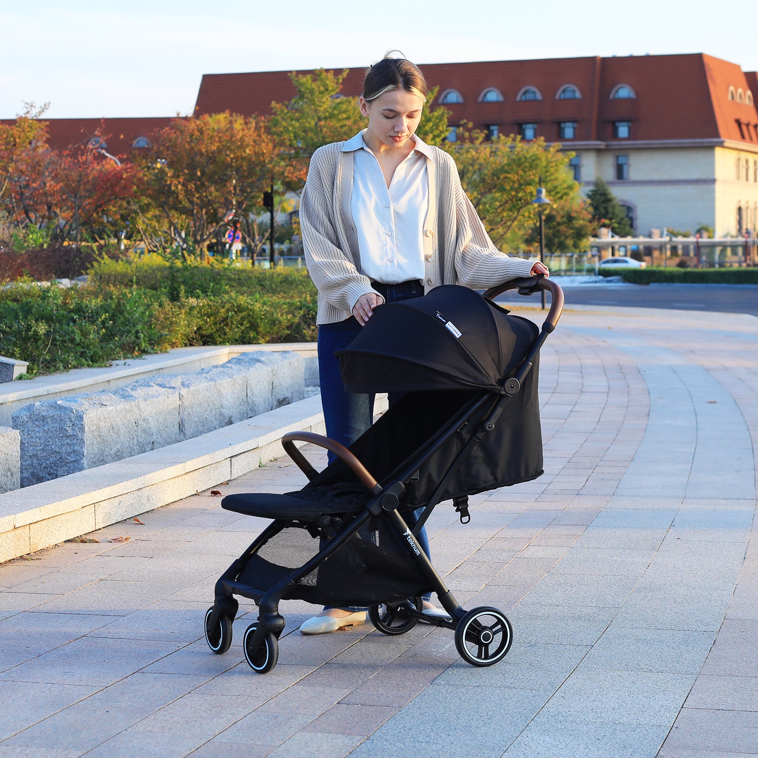 TEKNUM Travel EXPLORER 2 Auto Fold Stroller - Black