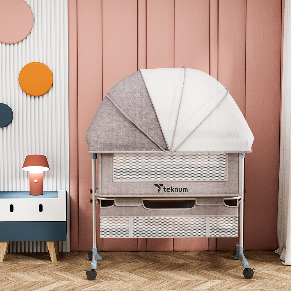 Teknum Bedside Crib w/ Dad’s Diaper Bag – Ivory