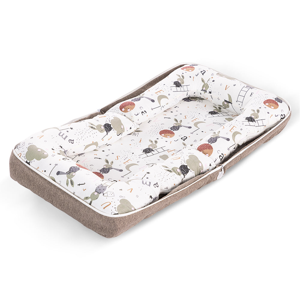 LITTLE STORY - Portable Baby Nest & Lounger Sleeping Pod  - Brown