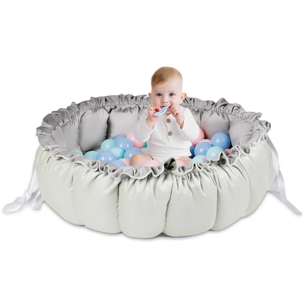 سجادة لعب/صالة ألعاب رياضية ٥ في ١ من ليتل ستوري بيبي - أبيض