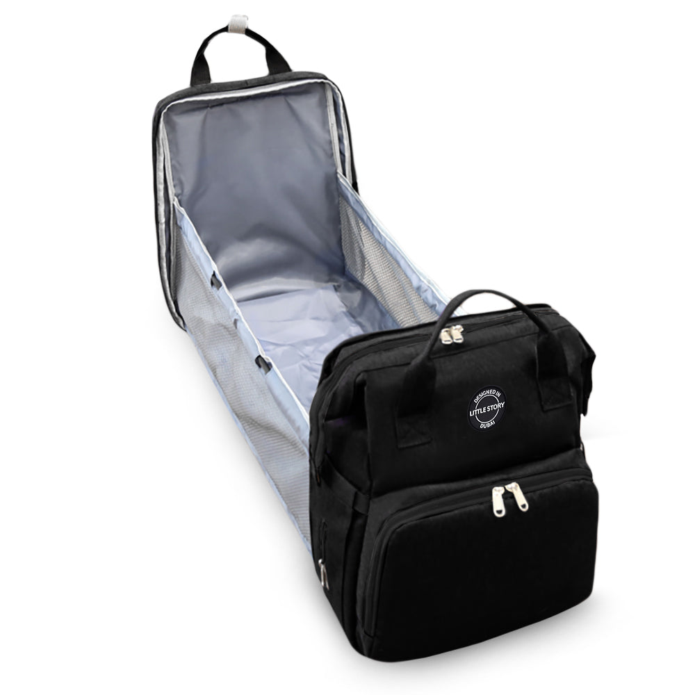 LITTLE STORY - Diaper bag wt portable bassinet bed - Black