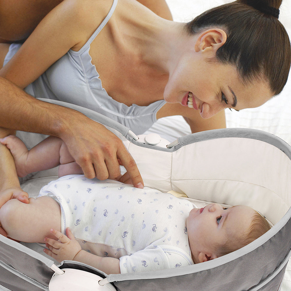 TEKNUM 6 - in - 1 Cozy Rocker Bassinet with Wheels, Awning & Mosquito net - Grey