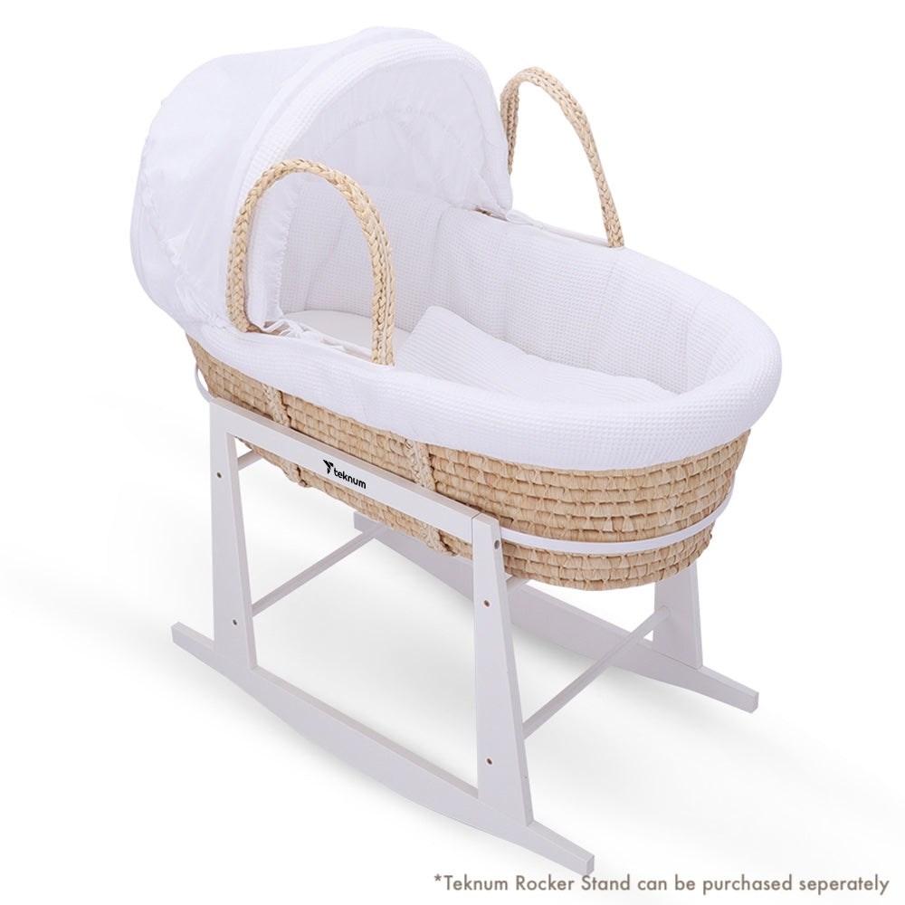 TEKNUM Moses Basket with Waffle Beddings and Mattress - Wooden Brown