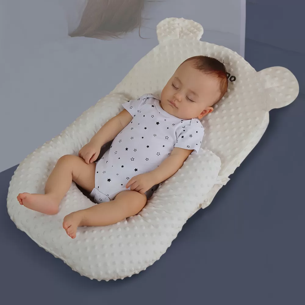 Sunveno Portable Baby Anti - spill Milk U Shape Pillow with 10° Slope pad